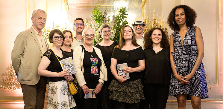 Laurine Roux, lauréate du 14e Prix Orange du Livre pour son roman "L'autre moitié du monde"