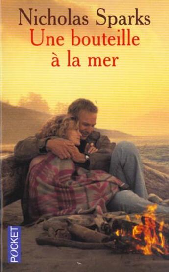 Couverture du livre « Une bouteille a la mer » de Nicholas Sparks aux éditions Pocket