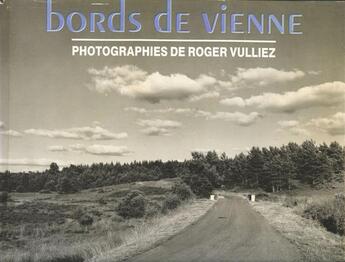 Couverture du livre « Bords de vienne » de Roger Vulliez aux éditions Auberon