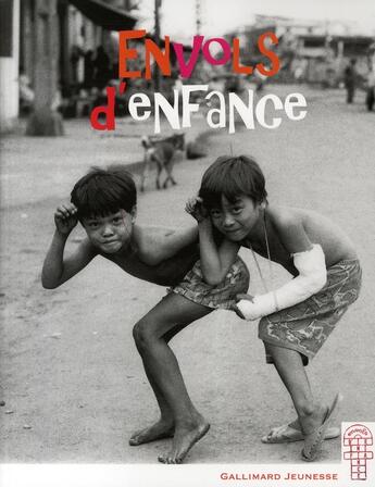 Couverture du livre « Envols d'enfance » de  aux éditions Gallimard-jeunesse