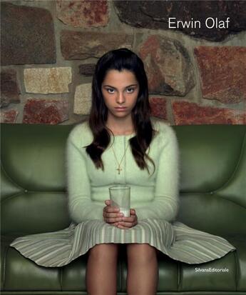 Couverture du livre « Erwin Olaf » de  aux éditions Silvana