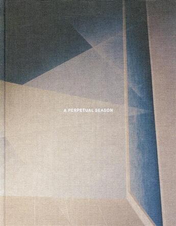 Couverture du livre « A perpetual season » de Pujade-Lauraine G. aux éditions Mack Books