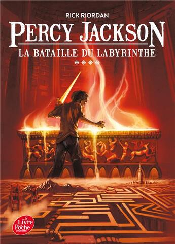 Couverture du livre « Percy Jackson t.4 ; la bataille du labyrinthe » de Rick Riordan aux éditions Le Livre De Poche Jeunesse