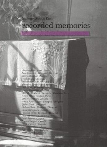 Couverture du livre « On behalf of the Goethe - institute europe. south east - recorded memories » de Juliane Stegner aux éditions Spector Books