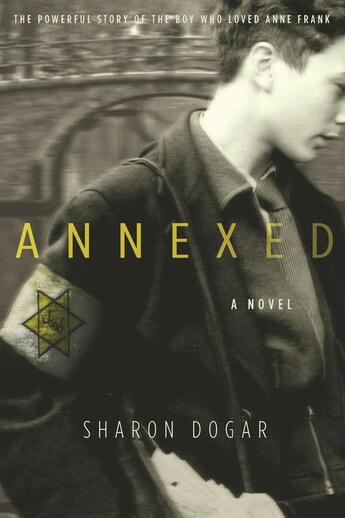 Couverture du livre « Annexed » de Sharon Dogar aux éditions Houghton Mifflin Harcourt