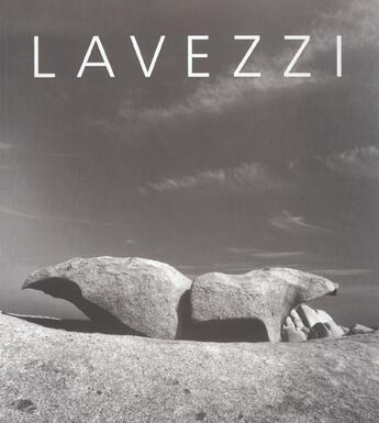 Couverture du livre « Lavezzi » de Folliet Pierre-Alain aux éditions Ides Et Calendes