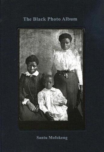 Couverture du livre « The black photo album » de Mofokeng Santu aux éditions Steidl