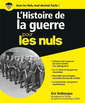 Couverture du livre « La guerre » de Eric Delbecque aux éditions First