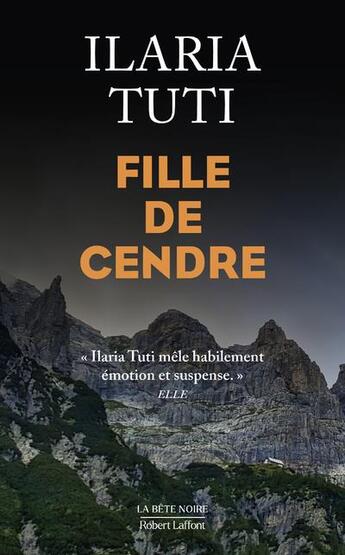 Couverture du livre « Fille de cendre » de Ilaria Tuti aux éditions Robert Laffont