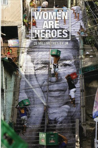 Couverture du livre « Women are heroes » de Jr aux éditions Alternatives