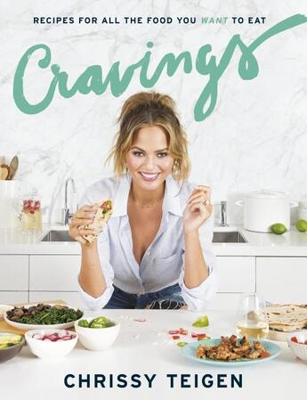 Couverture du livre « Cravings » de Chrissy Teigen aux éditions Michael Joseph