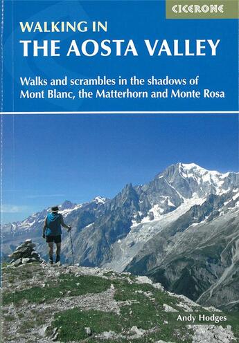 Couverture du livre « Walking in the Aosta valley » de Andy Hodges aux éditions Cicerone Press