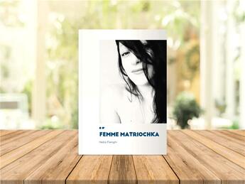 Couverture du livre « Femme matriochka » de Nella Flenghi aux éditions Poesie Io