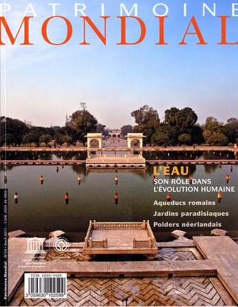 Couverture du livre « L'eau ; son rôle dans l'évolution humaine » de Patrimoine Mondial aux éditions Unesco