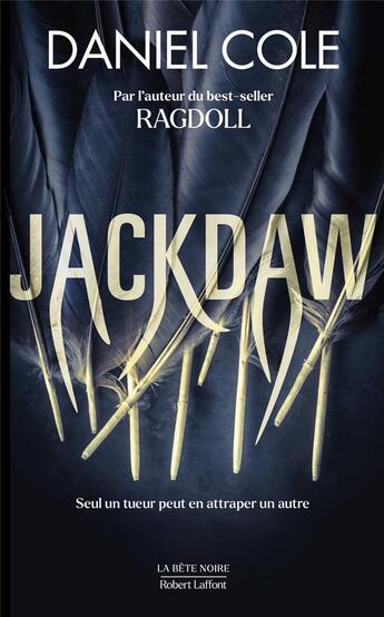 Couverture du livre « Jackdaw » de Daniel Cole aux éditions Robert Laffont