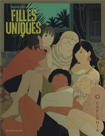 Couverture du livre « Filles uniques Tome 5 : Chélonia » de Beka et Camille Mehu aux éditions Dargaud