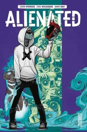 Couverture du livre « Alienated » de Simon Spurrier et Chris Wildgoose et Andre May aux éditions Hicomics