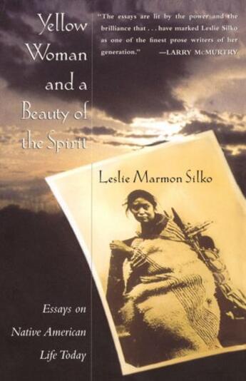 Couverture du livre « Yellow Woman and a Beauty of the Spirit » de Silko Leslie Marmon aux éditions Simon & Schuster