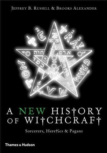 Couverture du livre « A new history of witchcraft » de  aux éditions Thames & Hudson