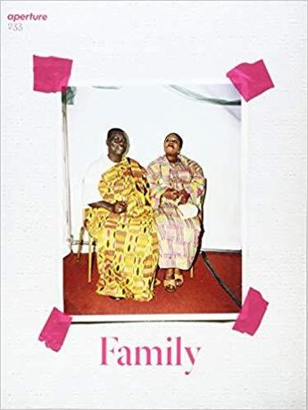 Couverture du livre « Magazine aperture 233 family » de Famighetti Michael aux éditions Aperture