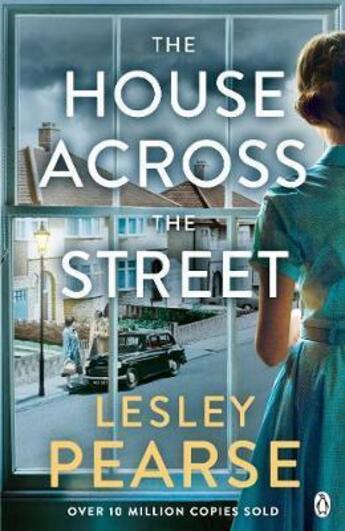 Couverture du livre « THE HOUSE ACROSS THE STREET » de Lesley Pearse aux éditions Penguin