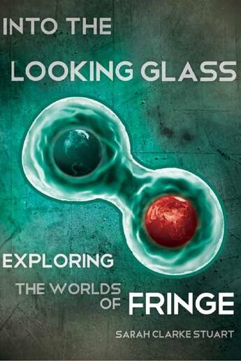 Couverture du livre « Into the Looking Glass » de Gil Adamson et Sarah Clarke Stuart aux éditions Ecw Press