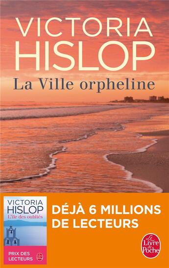 Couverture du livre « La ville orpheline » de Victoria Hislop aux éditions Le Livre De Poche