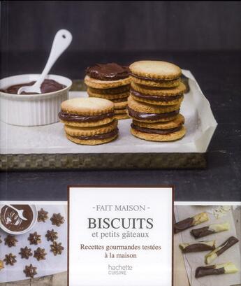 Couverture du livre « Biscuits et petits gâteaux » de Emilie Perrin aux éditions Hachette Pratique