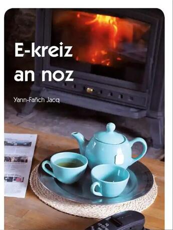 Couverture du livre « E-kreiz an noz » de Yann-Fanch Jacq aux éditions Keit Vimp Bev