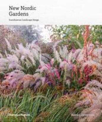 Couverture du livre « New nordic gardens » de Zetterman Annika aux éditions Thames & Hudson