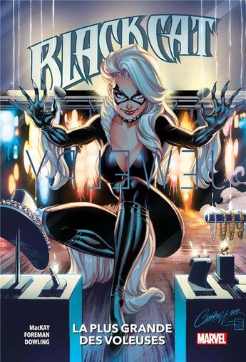 Couverture du livre « Black Cat t.1 : lla plus grande des voleuses » de Travel Foreman et Kris Anka et Jed Mackay aux éditions Panini