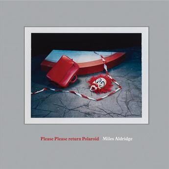 Couverture du livre « Miles Aldridge : please please return polaroids » de Miles Aldridge aux éditions Steidl