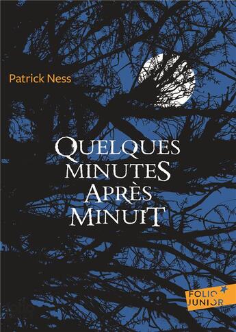 Couverture du livre « Quelques minutes après minuit » de Patrick Ness aux éditions Gallimard-jeunesse