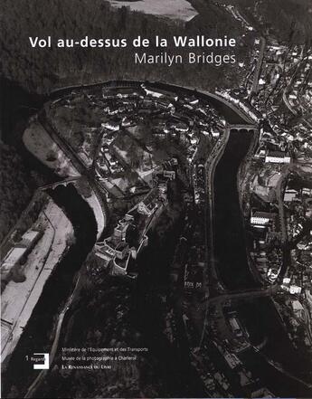 Couverture du livre « Vol au dessus de la wallonie » de Marilyn Bridges aux éditions Renaissance Du Livre