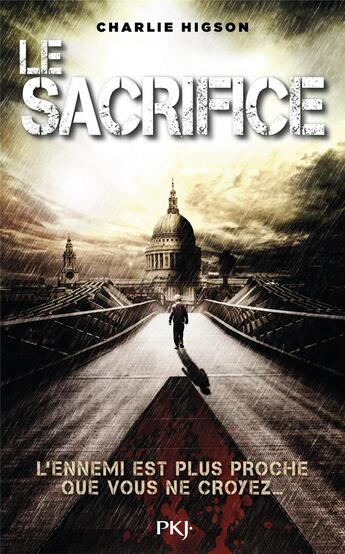 Couverture du livre « Ennemis Tome 4 : le sacrifice » de Charlie Higson aux éditions Pocket Jeunesse