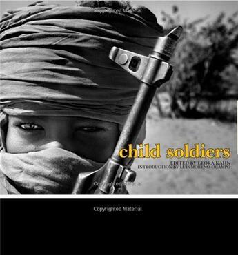 Couverture du livre « Child soldiers » de Kahn Leora aux éditions Powerhouse