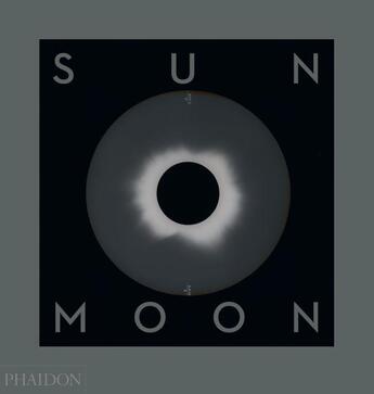 Couverture du livre « Sun and moon » de Mark Holborn aux éditions Phaidon Press
