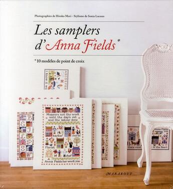 Couverture du livre « L'univers d'Anna Fields au point de croix » de Anne Sohier-Fournel aux éditions Marabout