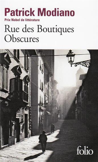 Couverture du livre « Rue des boutiques obscures » de Patrick Modiano aux éditions Folio