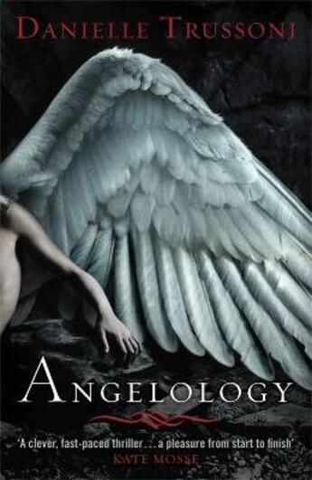 Couverture du livre « Angelology » de Danielle Trussoni aux éditions Michael Joseph