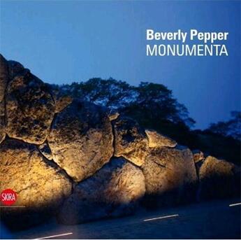 Couverture du livre « Beverly pepper monumenta » de Robert Hobbs aux éditions Skira