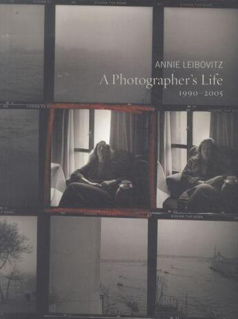 Couverture du livre « A PHOTOGRAPHER'S LIFE: 1990-2005 » de Annie Leibovitz aux éditions Random House Us
