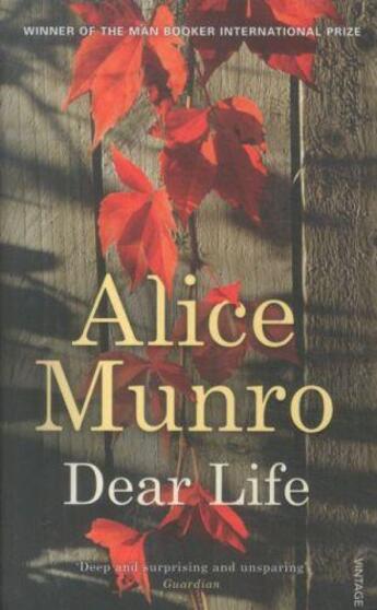 Couverture du livre « Dear life » de Alice Munro aux éditions Random House Uk