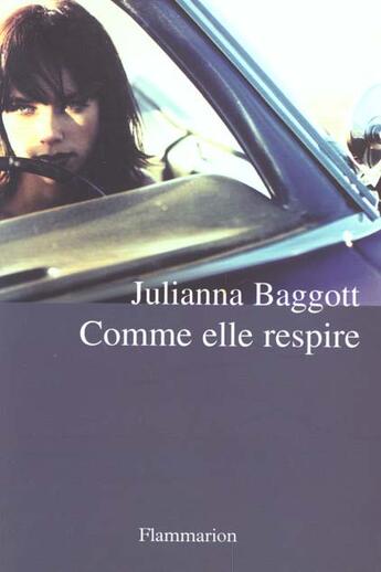 Couverture du livre « Comme elle respire » de Julianna Baggott aux éditions Flammarion