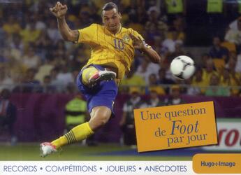 Couverture du livre « Une question de foot par jour » de  aux éditions Hugo Image