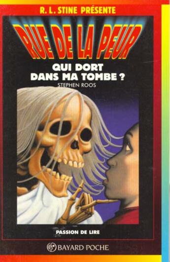 Couverture du livre « Qui Dort Dans Ma Tombe ? N1002 » de R. L. Stine aux éditions Bayard Jeunesse