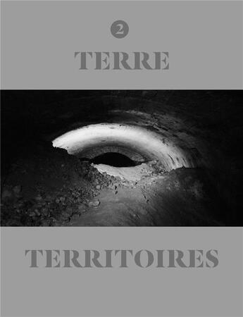 Couverture du livre « Entrer en matière : résidence terre & territoires II » de Julie Hascoet aux éditions Filigranes