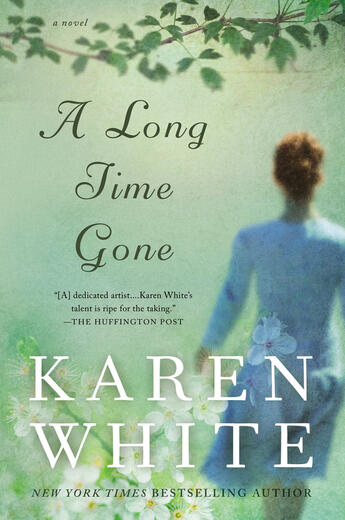 Couverture du livre « A Long Time Gone » de White Karen aux éditions Penguin Group Us