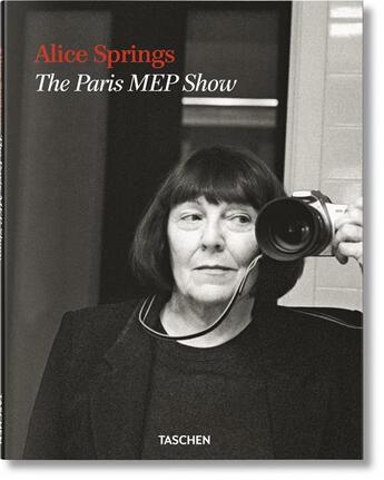 Couverture du livre « Alice Springs ; the Paris MEP Show » de June Newton aux éditions Taschen