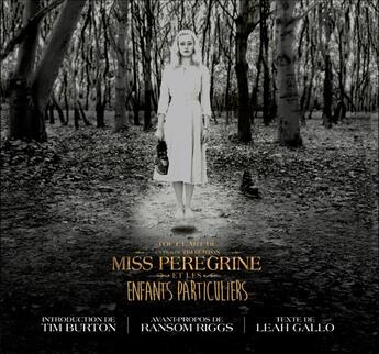 Couverture du livre « Tout l'art de Miss Peregrine et les enfants particuliers » de  aux éditions Huginn & Muninn